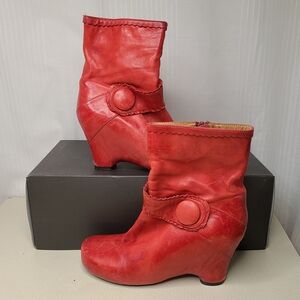 Miz Mooz Retro Red Hidden Heel size 8